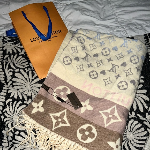 Louis Vuitton gradient pastel cashmere scarf - Picture 1 of 7